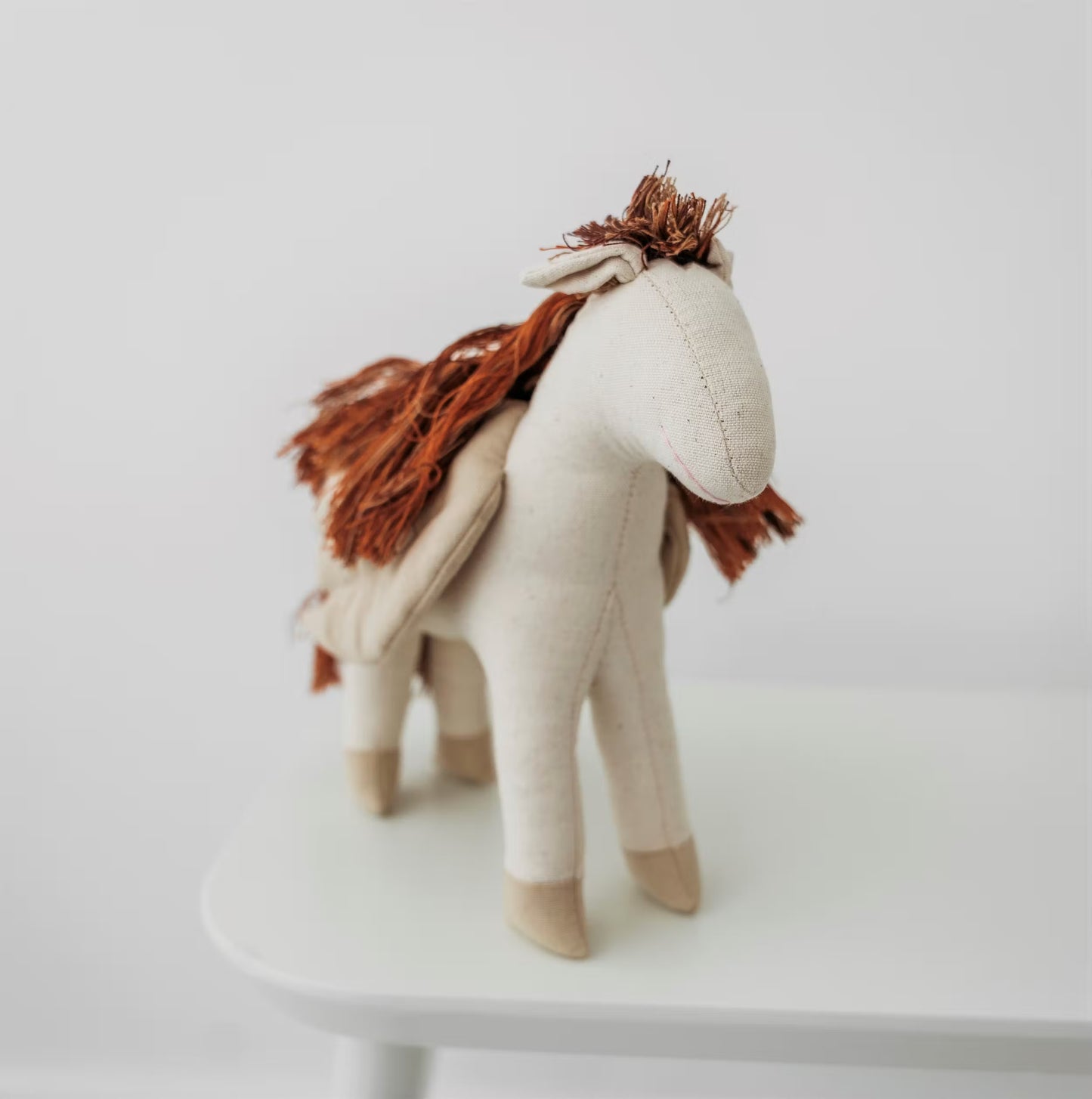 Peluche tissu cheval ailé Pégase